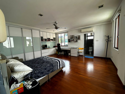 Phillips Avenue (D19), Semi-Detached #572768791